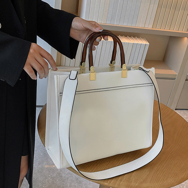 Women's Large Capacity Trendy Retro Advanced Texture Bags