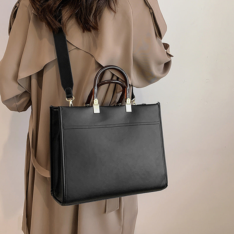 Women's Large Capacity Trendy Retro Advanced Texture Bags