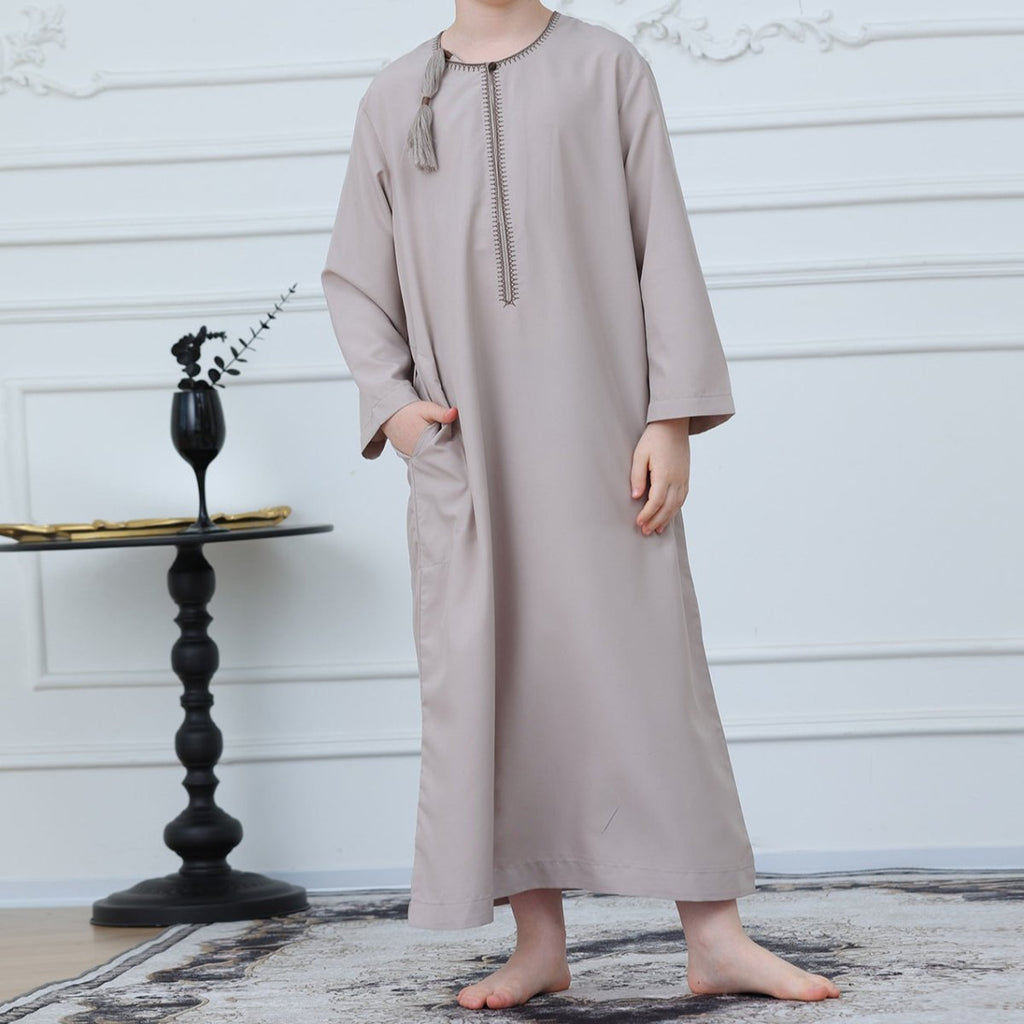 Boys Embroidered Thobe with Tassel Detail(MKB016)
